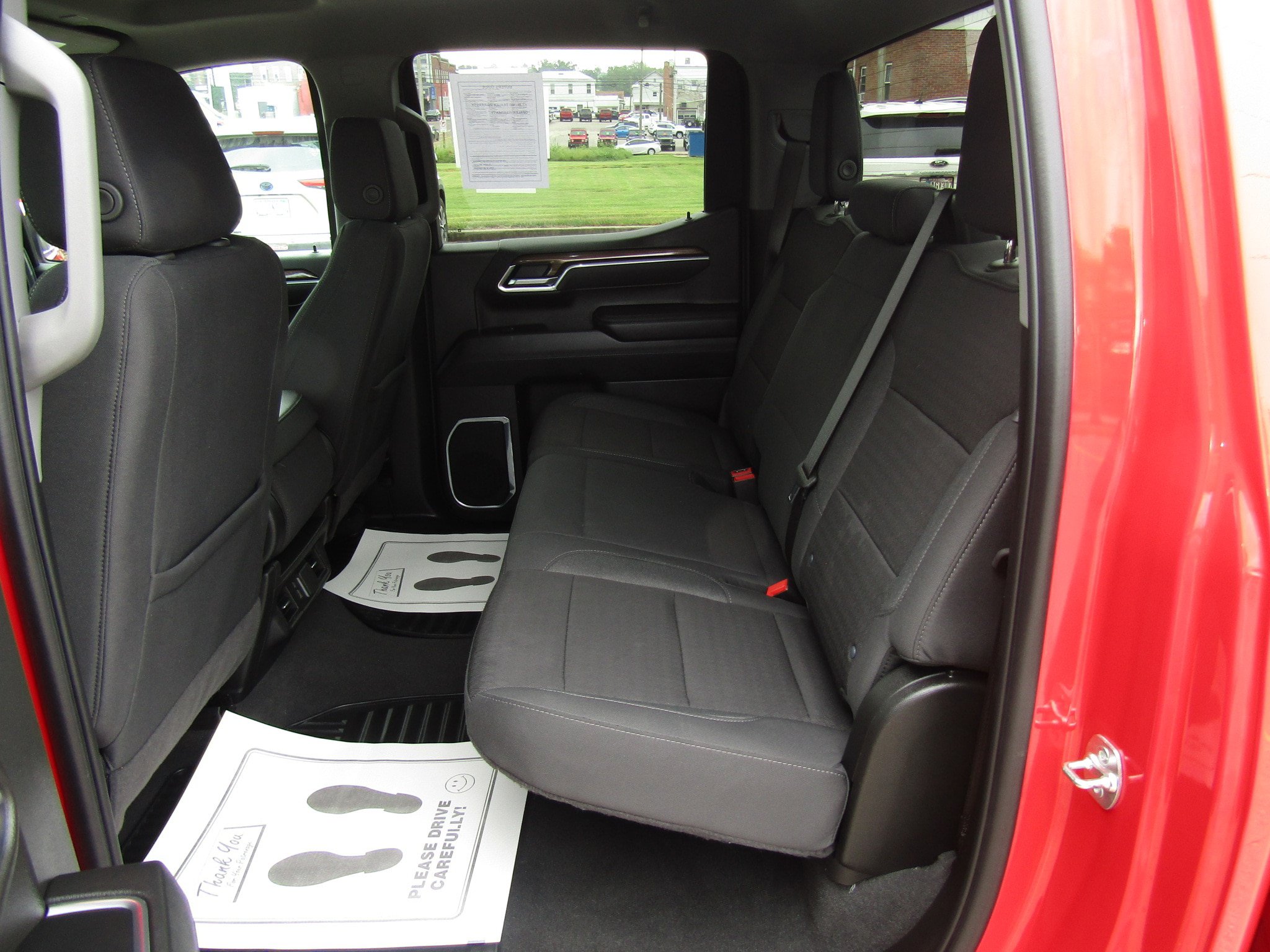 Used 2025 Chevrolet Silverado 1500 LT AWD/4WD image 17