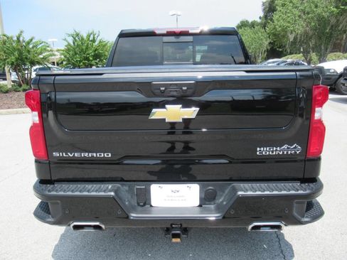 Used 2026 Chevrolet Silverado 1500 High Country w/ High Country Premium Package AWD/4WD image 7