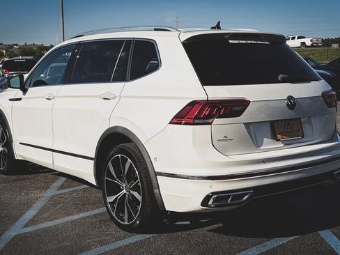 Used 2022 Volkswagen Tiguan SEL R-Line AWD/4WD image 26
