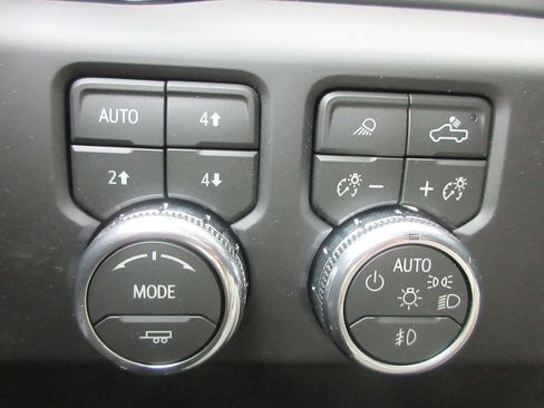 New 2026 GMC Sierra 2500 AT4 AWD/4WD image 17