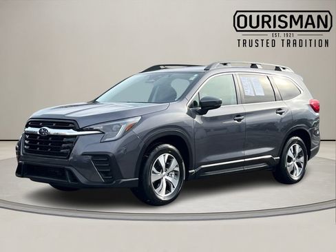 Used 2024 Subaru Ascent Premium w/ Convenience Package image 2