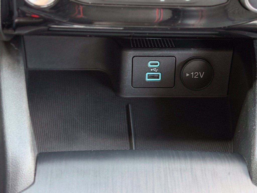Certified 2025 Ford Escape ST-Line Select AWD/4WD image 10