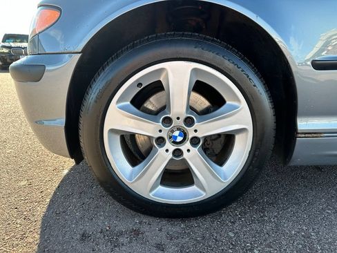 Used 2005 BMW 325xi Sedan AWD/4WD image 38