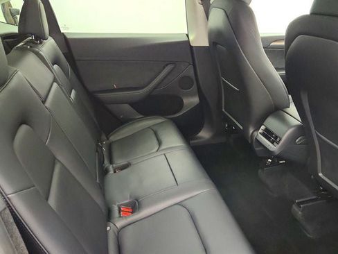 Used 2023 Tesla Model Y Long Range AWD/4WD image 26