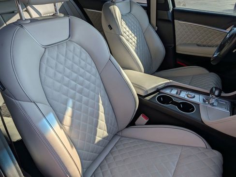 Used 2022 Genesis G70 3.3T w/ Sport Prestige Package image 25