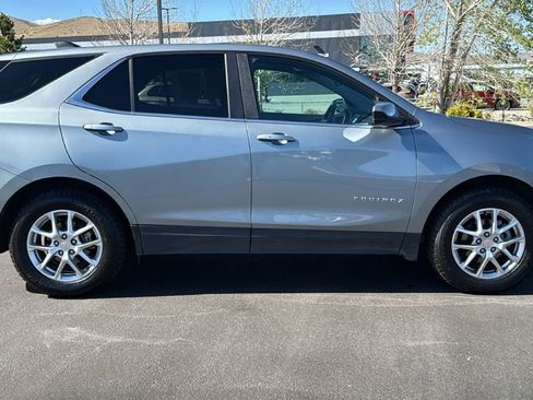 Used 2024 Chevrolet Equinox LT AWD/4WD image 2