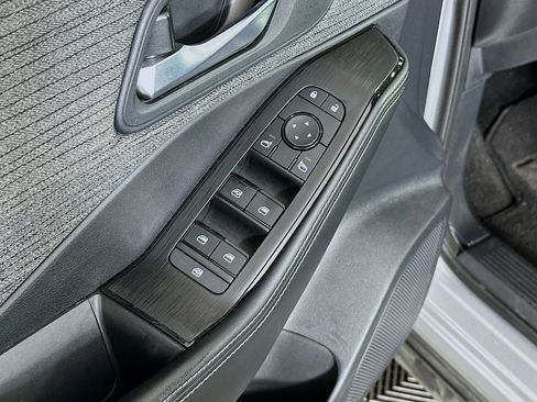 Used 2021 Nissan Rogue SV FWD image 15