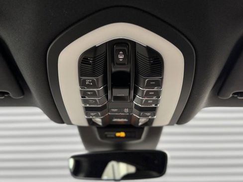 New 2026 Porsche Macan S image 30