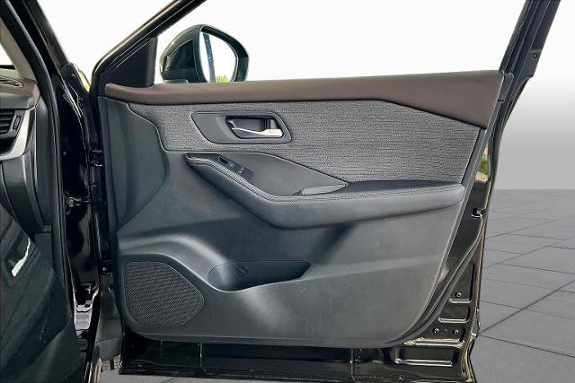 Certified 2023 Nissan Rogue SV FWD image 22