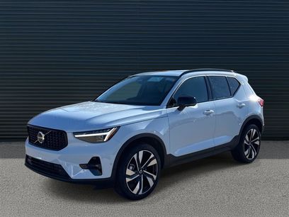 New 2026 Volvo XC40 B5 Ultra w/ Climate Package