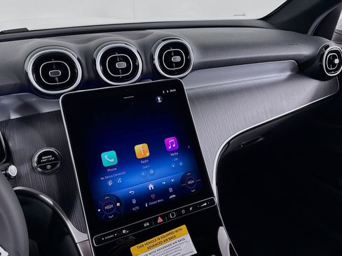 New 2026 Mercedes-Benz GLC 300 image 19