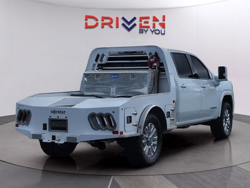 Used 2023 GMC Sierra 3500 AT4 w/ AT4 Preferred Package image 5