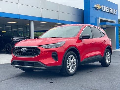 Used 2024 Ford Escape Active image 3