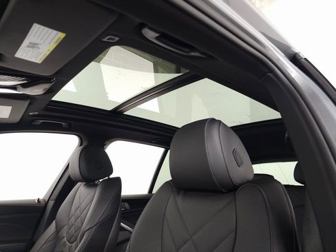 Used 2026 BMW X5 xDrive40i image 13