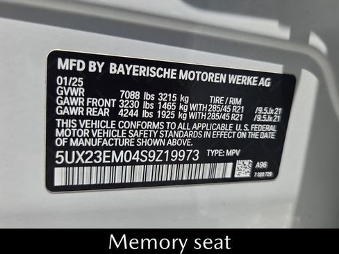Used 2025 BMW X7 xDrive40i w/ Premium Package AWD/4WD image 22