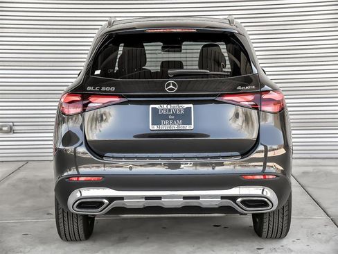 Certified 2025 Mercedes-Benz GLC 300 4MATIC image 8