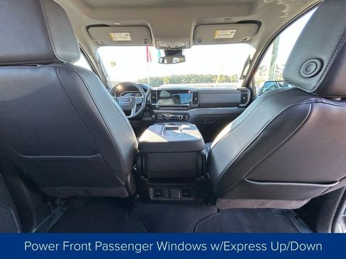 Used 2025 GMC Sierra 1500 SLT image 22