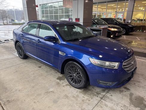 Used 2014 Ford Taurus SEL w/ Equipment Group 201A image 5