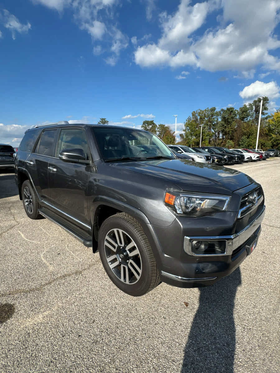 Used 2023 Toyota 4Runner Limited AWD/4WD image 18