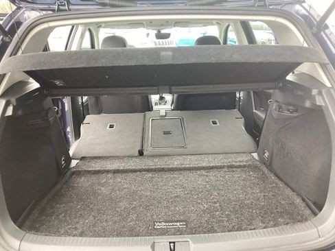 Used 2016 Volkswagen Golf SE w/ Lighting Package image 11