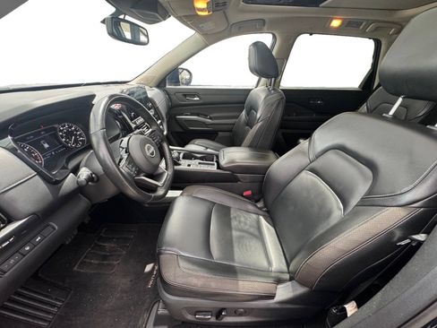 Used 2022 Nissan Pathfinder SL w/ SL Premium Package FWD image 10