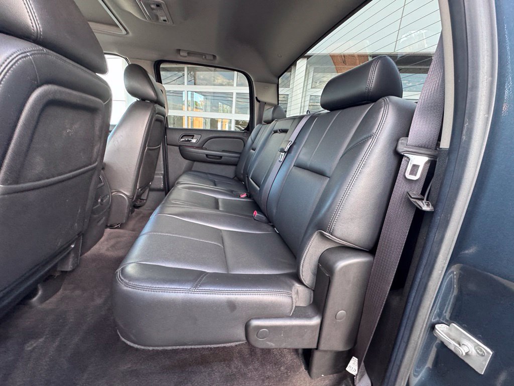 Used 2014 GMC Sierra 2500 SLT w/ SLT Convenience Package AWD/4WD image 23