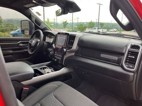 Used 2025 RAM 1500 Big Horn AWD/4WD image 30