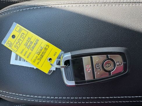 New 2025 Ford Escape Active image 29