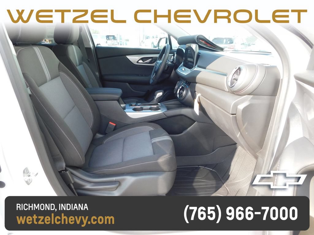 New 2026 Chevrolet Blazer LT w/ LPO, Floor Liner Package AWD/4WD image 17