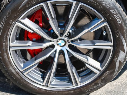 Used 2024 BMW X5 sDrive40i w/ M Sport Package RWD image 10