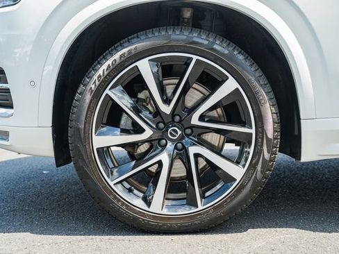 Certified 2023 Volvo XC90 B6 Plus AWD/4WD image 18