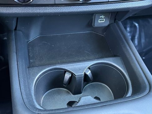 Certified 2023 Honda HR-V LX image 36