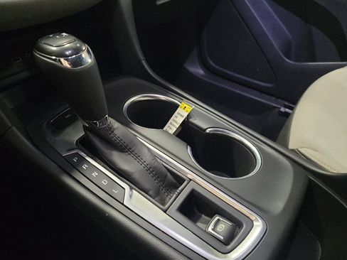 Used 2021 Chevrolet Equinox LT w/ LPO, Floor Liner Package image 26