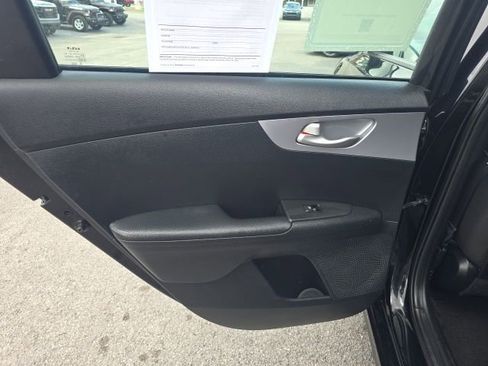 Used 2024 Kia Forte LX FWD image 28