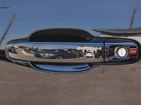 Used 2020 Chevrolet Colorado Z71 image 9