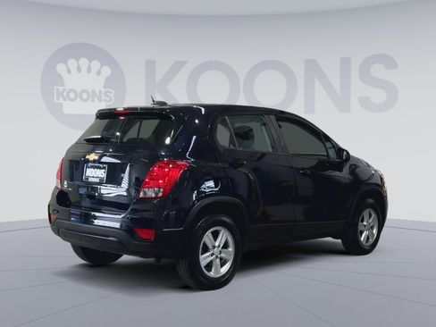 Used 2021 Chevrolet Trax LS AWD/4WD image 11
