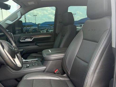 Used 2024 GMC Sierra 2500 Denali w/ Denali Reserve Package AWD/4WD image 7