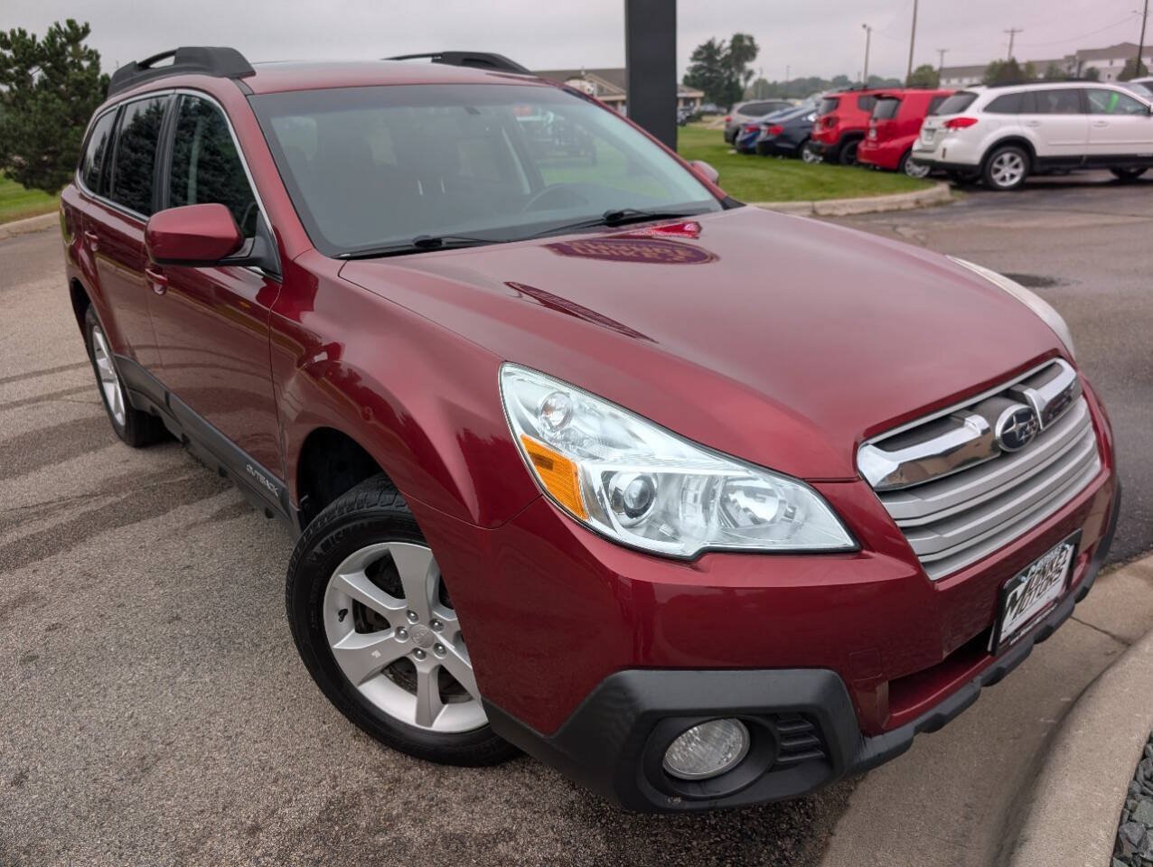 Used 2014 Subaru Outback 2.5i Premium AWD/4WD image 3