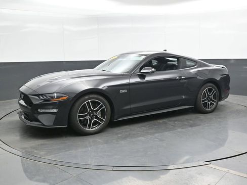 Used 2022 Ford Mustang GT Premium RWD image 7