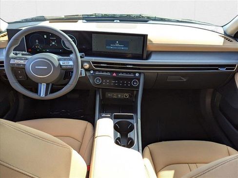 New 2025 Hyundai Sonata Limited image 14