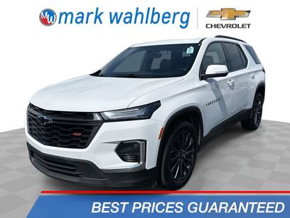 Used 2023 Chevrolet Traverse RS