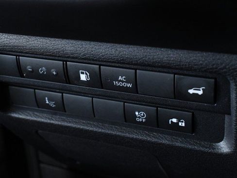 Used 2023 Mitsubishi Outlander SEL AWD/4WD image 41