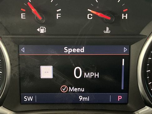 Used 2022 Chevrolet Equinox RS w/ RS Leather Package image 12