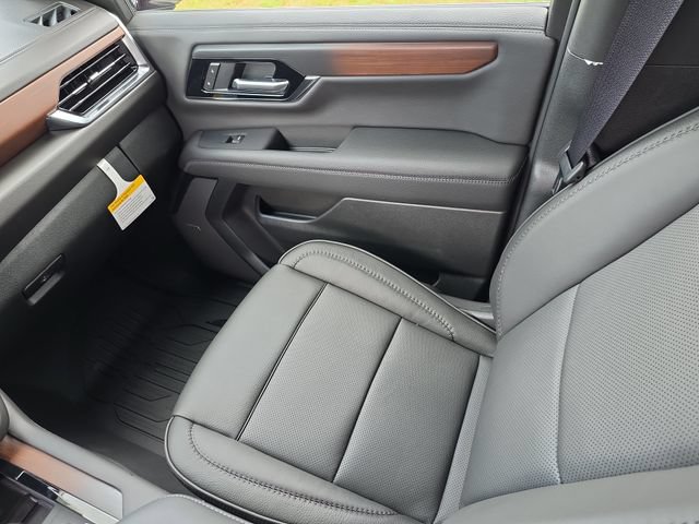 New 2026 GMC Yukon Denali w/ Advanced Technology Package AWD/4WD image 17