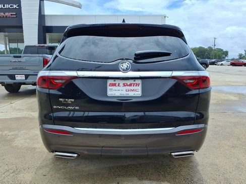 Used 2024 Buick Enclave Essence w/ Technology Package FWD image 6