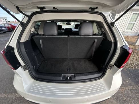 Used 2017 Dodge Journey GT image 25