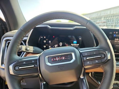 New 2026 GMC Canyon AT4 w/ Technology Plus Package AWD/4WD image 15