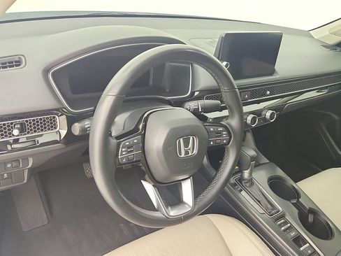 Used 2023 Honda Civic Touring image 13