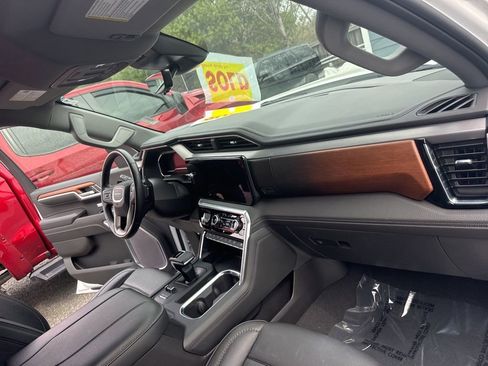 Used 2023 GMC Sierra 1500 Denali w/ Technology Package image 16