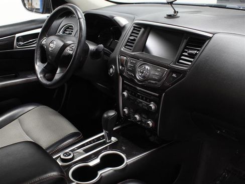 Used 2019 Nissan Pathfinder SV w/ Rock Creek Edition AWD/4WD image 10